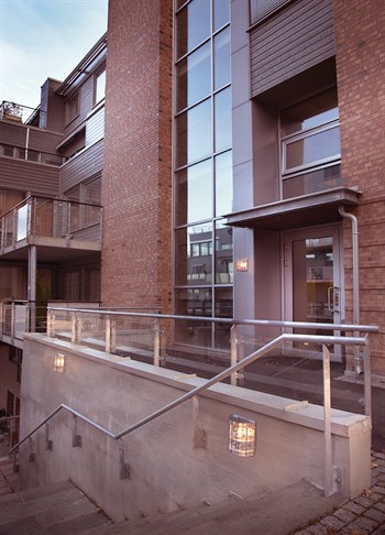 Norlys Stockholm galvaniseret stål udendørs armatur væglamper med klart glas over trappeopgang
